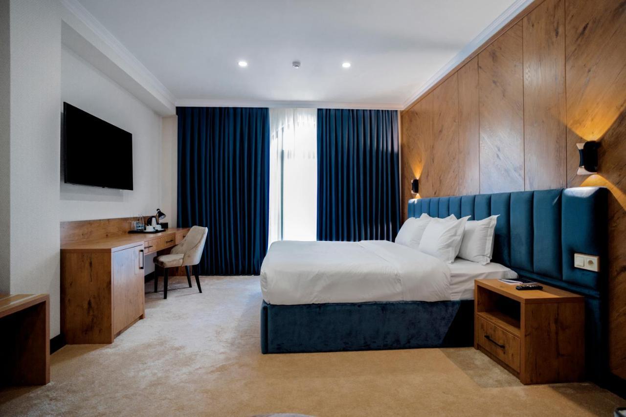 Oscar Boutique Hotel Ташкент Экстерьер фото